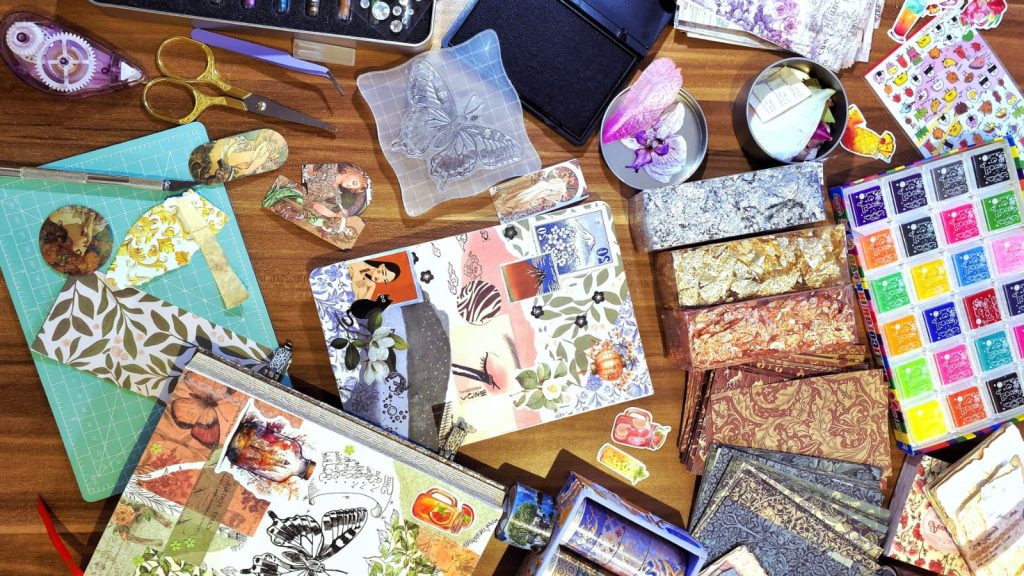 Scrapbooking Table 2